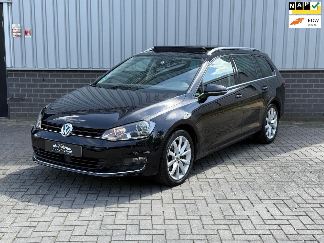 Volkswagen Golf Variant - 1.4 TSI Business Edition |Pano|Automaat|Massage| - AutoWereld.nl