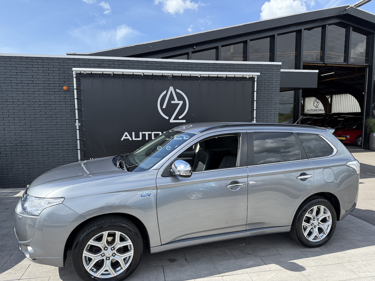Mitsubishi Outlander - 2.0 PHEV Intense + - AutoWereld.nl