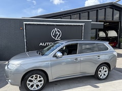 Mitsubishi Outlander - 2.0 PHEV Intense +