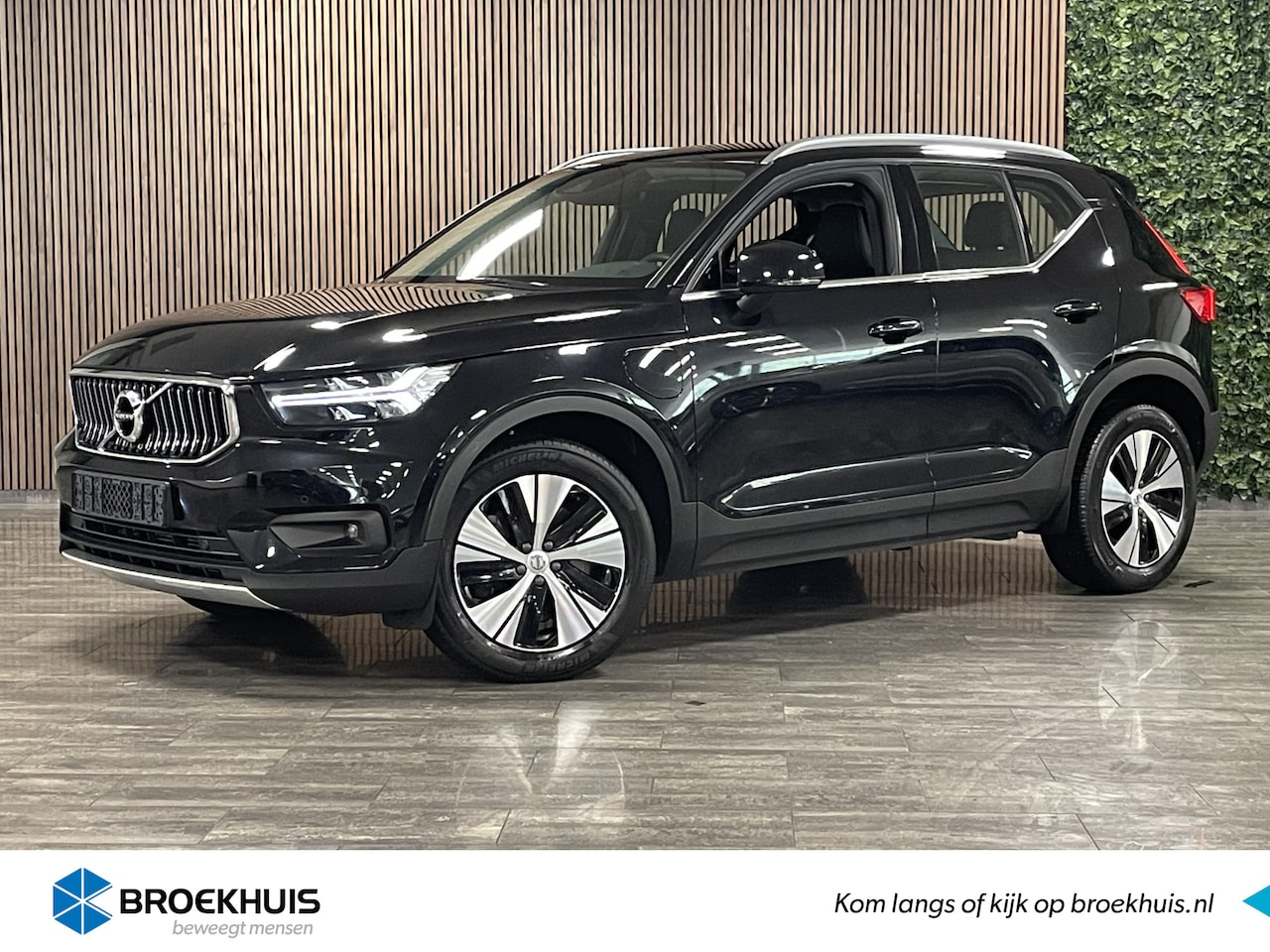 Volvo XC40 - T4 Recharge Inscription | Trekhaak | Stoel en Stuurwielverwarming | Lederen bekleding | BL - AutoWereld.nl