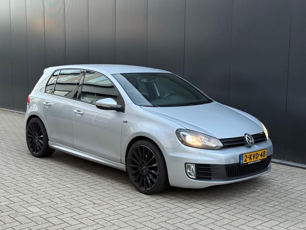 Volkswagen Golf - 1.4 TSI DSG R-LINE XENON CARPLAY - AutoWereld.nl