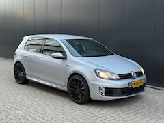 Volkswagen Golf - 1.4 TSI DSG R-LINE XENON CARPLAY