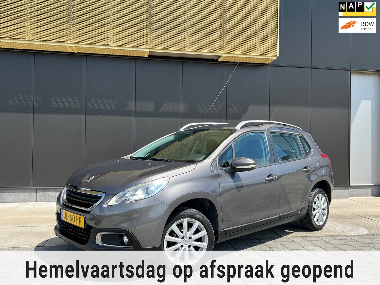 Peugeot 2008 - 1.2 VTi Active|Nwe apk|Dealer ondr|Navi|Climate Control|Cruise|Parkeersens. - AutoWereld.nl
