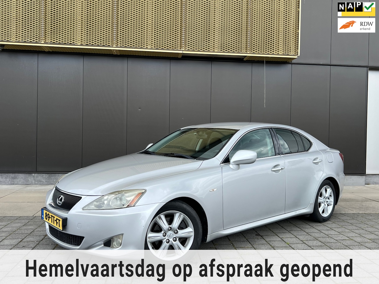 Lexus IS - 250 V6 Business Autom. /Cruise/Climate Control/Keyless Entry/Aux - AutoWereld.nl