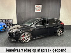 Ford Focus - 2.0 EcoBoost ST-3, NAV, SCHUIF DAK, CRUISE, MEMORY, STL VERW, PDC,