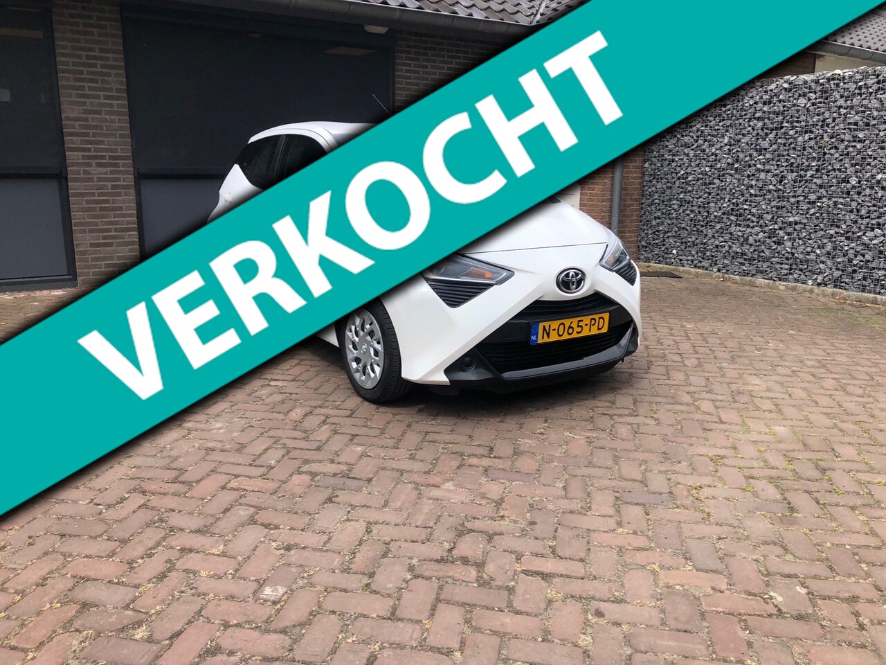 Toyota Aygo - 1.0 VVT-i x-play 1.0 VVT-i x-play - AutoWereld.nl