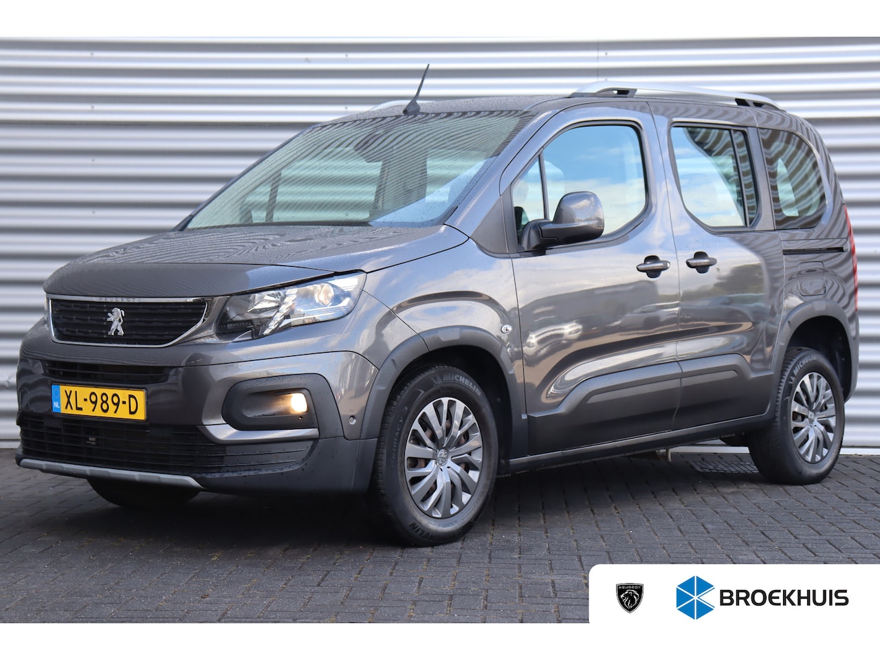 Peugeot Rifter - 1.2 PURETECH 110PK ALLURE ROLSTOELAUTO / NAVI / CLIMA / LED / PDC / CAMERA / ROLSTOEL INBO - AutoWereld.nl
