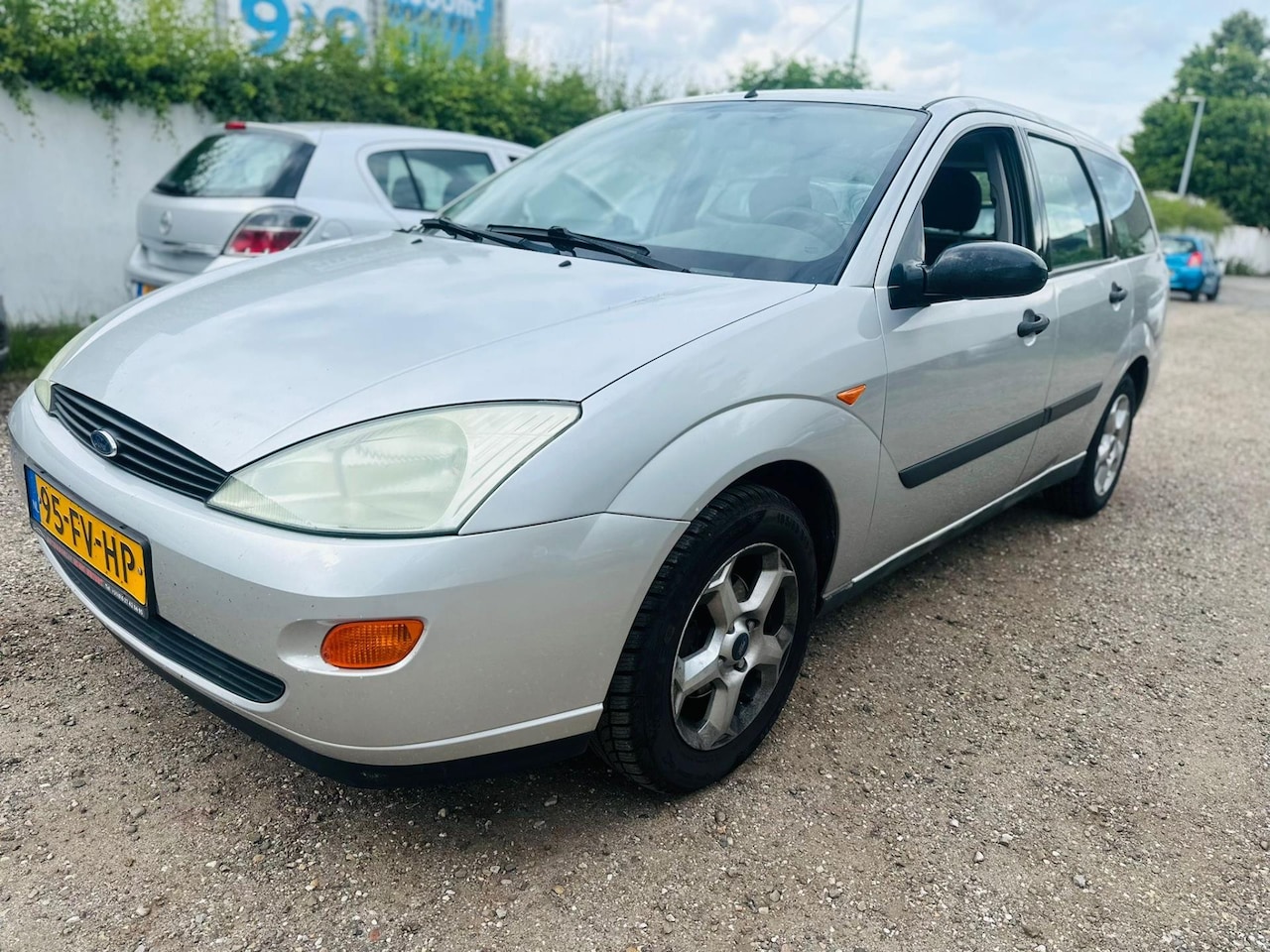 Ford Focus Wagon - 1.6-16V Ambiente 1.6-16V Ambiente - AutoWereld.nl