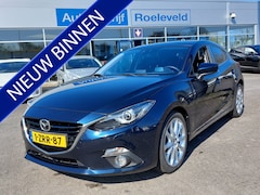 Mazda 3 - 3 2.0 SkyActiv-G 120pk GT-M | 1ste Eigenaar | BOSE Sound | Navi | Bi-Xenon | Clima | Cruis