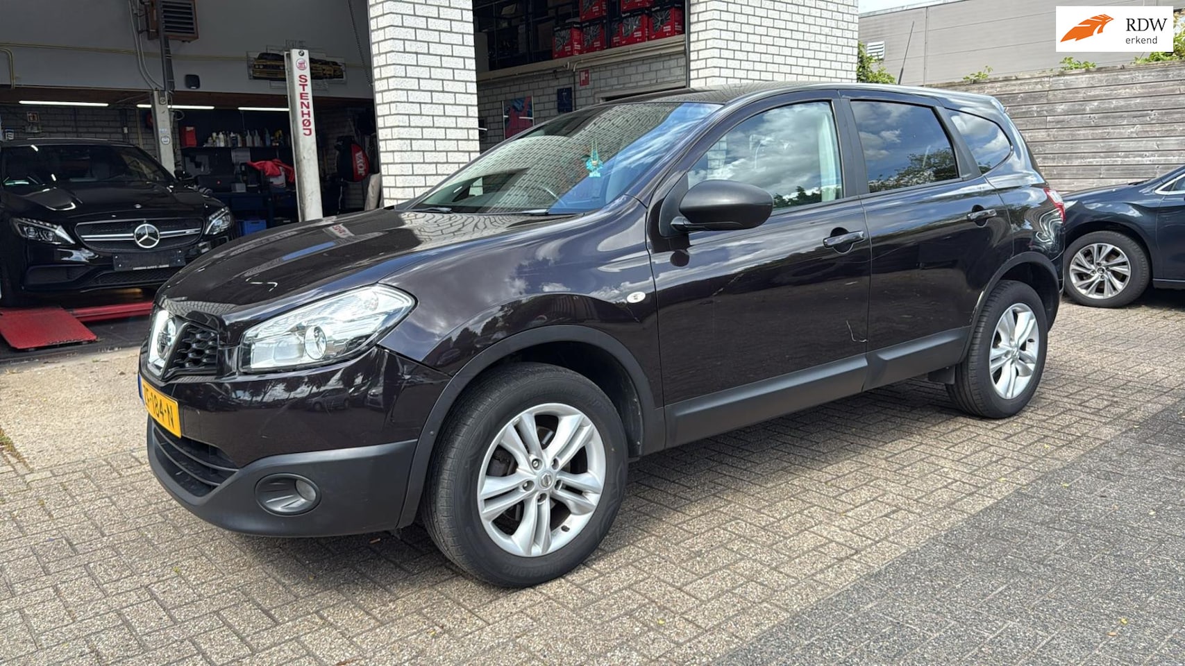 Nissan Qashqai+2 - 1.6 Connect Edition RHD Rechtsgestuurd Inruil Koopje - AutoWereld.nl
