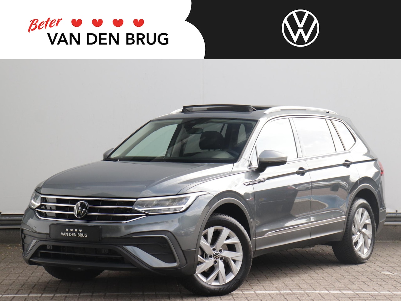 Volkswagen Tiguan Allspace - 1.5 TSI Life 7p. | Panoramadak | Dynamic chassis control | Navigatie | Stoel- en stuurverw - AutoWereld.nl