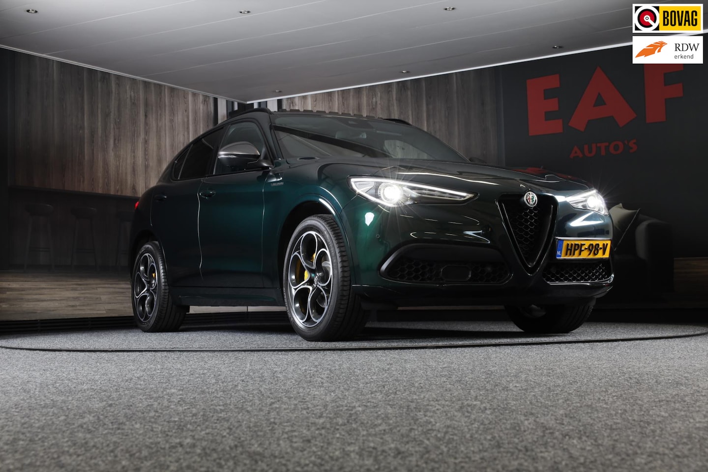 Alfa Romeo Stelvio - 2.0 T AWD 6C Villa d'Este / Acc / Lane Assist / HK / Dode Hoek / Camera / Open Panoramadak - AutoWereld.nl