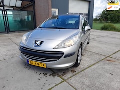 Peugeot 207 - 1.4 XR