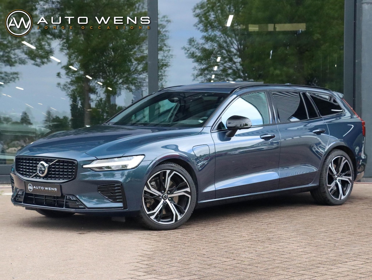 Volvo V60 - T8 Recharge Plus Dark AWD 455pk | 360 Cam | Harman Kardon | Panodak - AutoWereld.nl