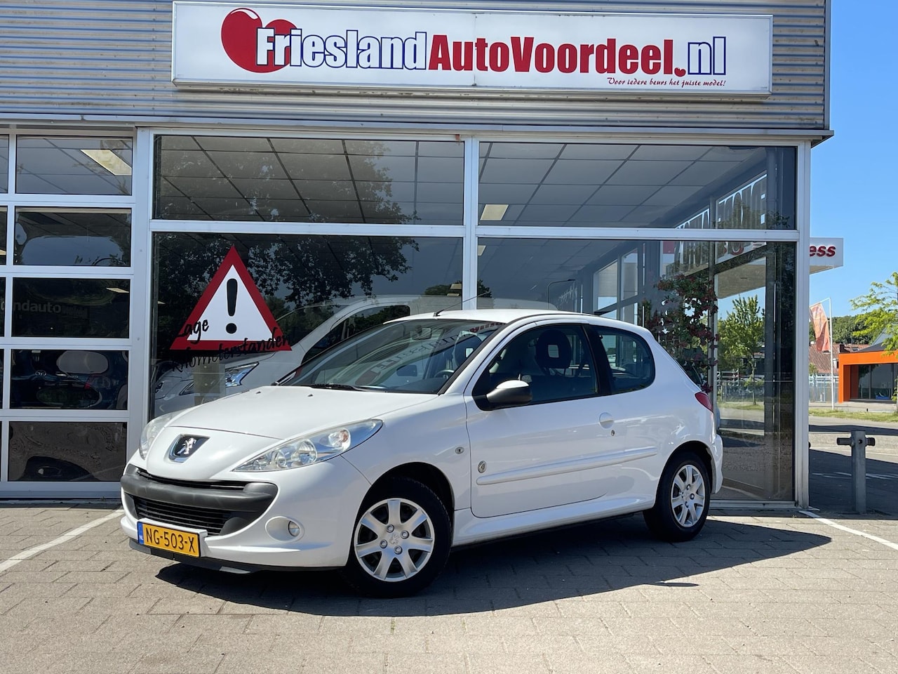 Peugeot 206 - 1.1 Access Lite /Airco/distr verv 01-2025/ - AutoWereld.nl