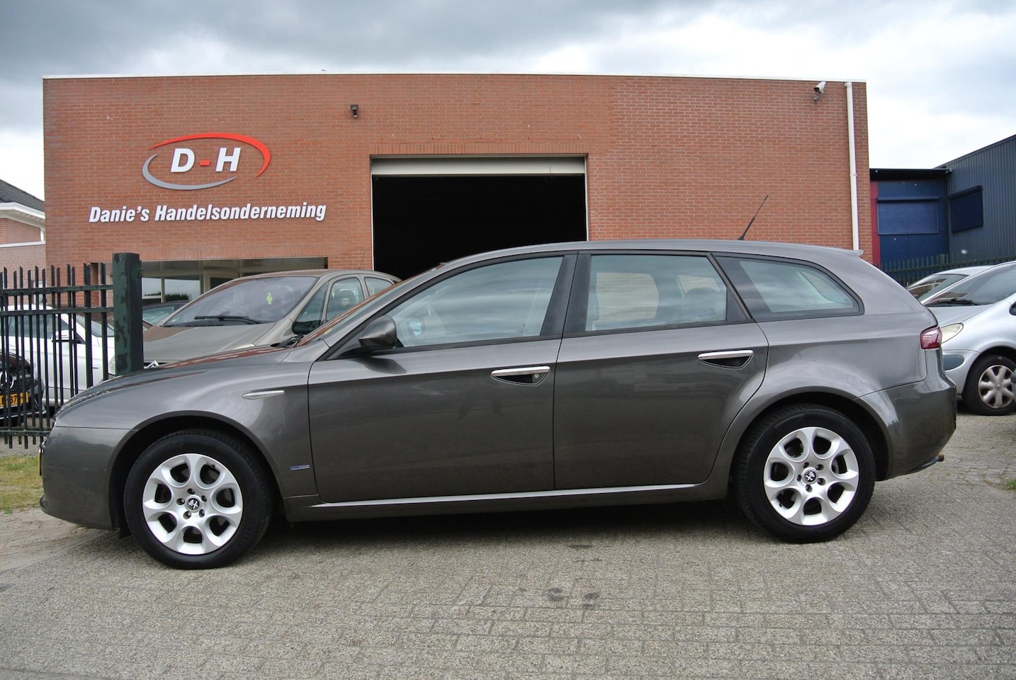 Alfa Romeo 159 Sportwagon - 1.8 mpi Impression airco apk 09-03-2026 inruil mogelijk - AutoWereld.nl