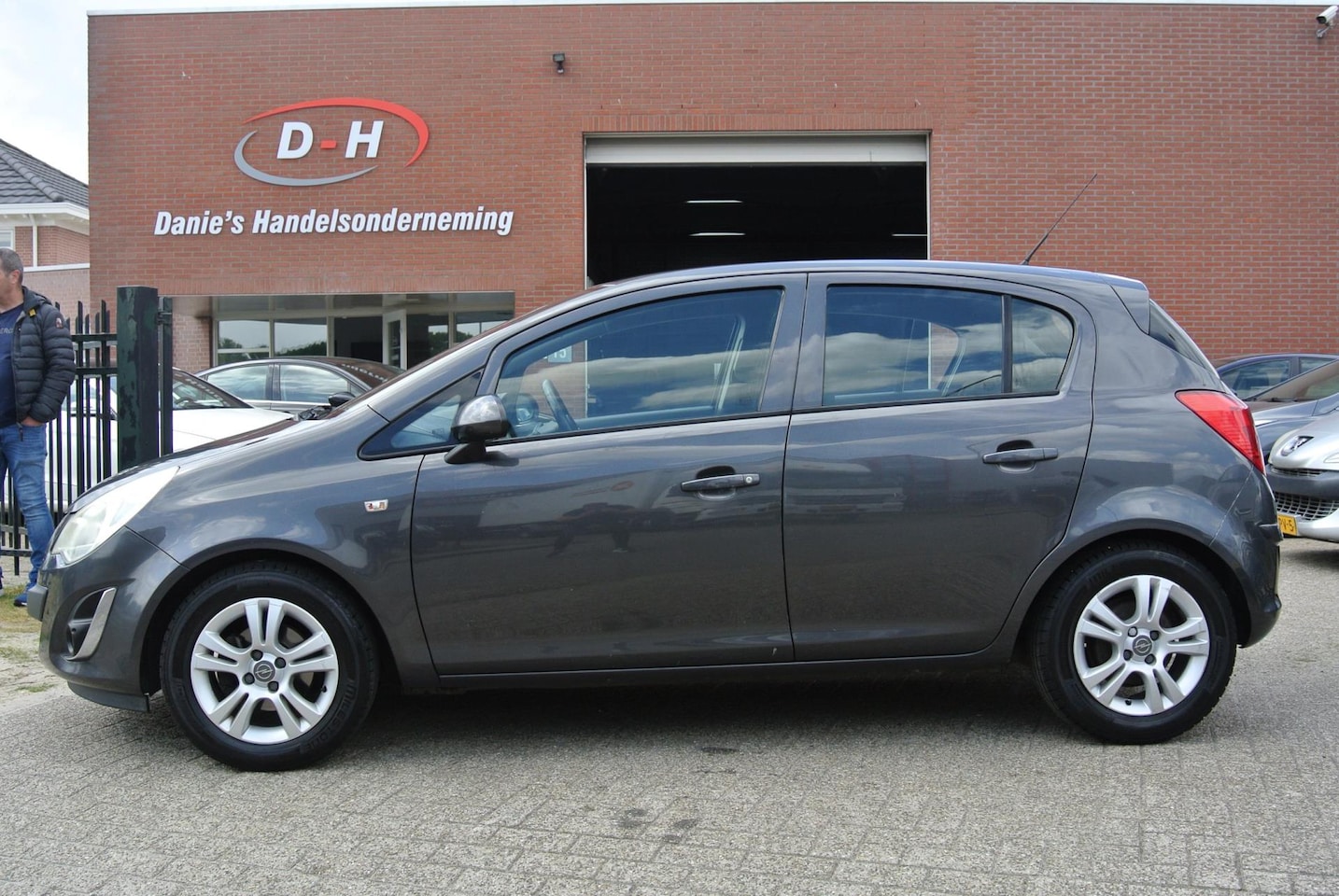 Opel Corsa - 1.2-16V Cosmo airco inruil mogelijk - AutoWereld.nl