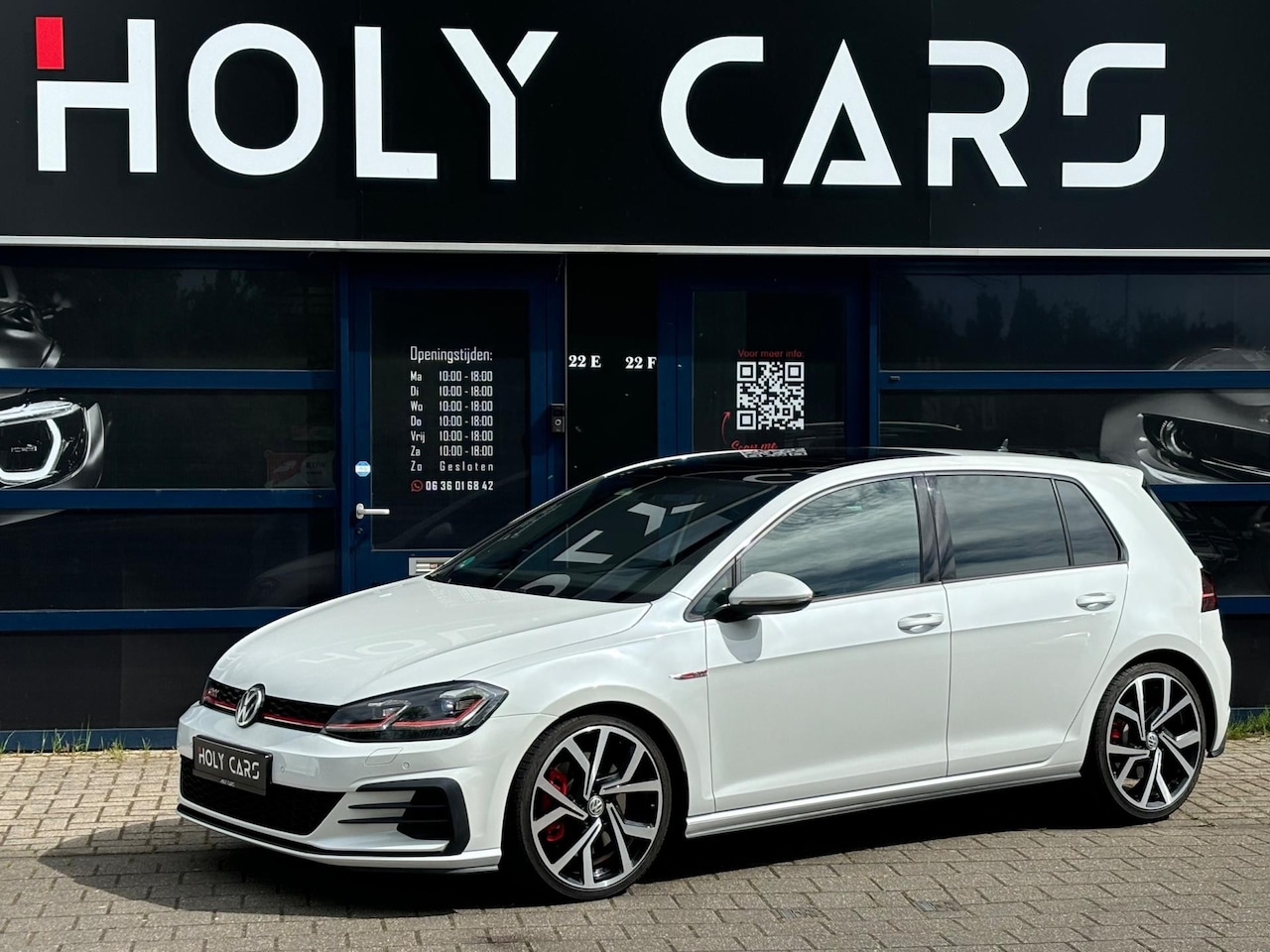 Volkswagen Golf - 2.0 GTI | VIRTUAL | PANO | KEYLESS | LED | - AutoWereld.nl