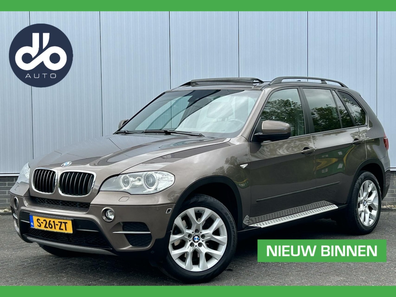 BMW X5 - xDrive35i 306pk SOFTCLOSE I GLAZEN DAK I XENON I LEER - AutoWereld.nl