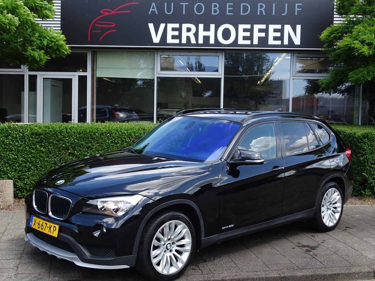 BMW X1 - XDrive28i High Executive - AUTOMAAT - VIRTUAL COCKPIT - CARPLAY - STOELVERWARMING - ELEKTR - AutoWereld.nl