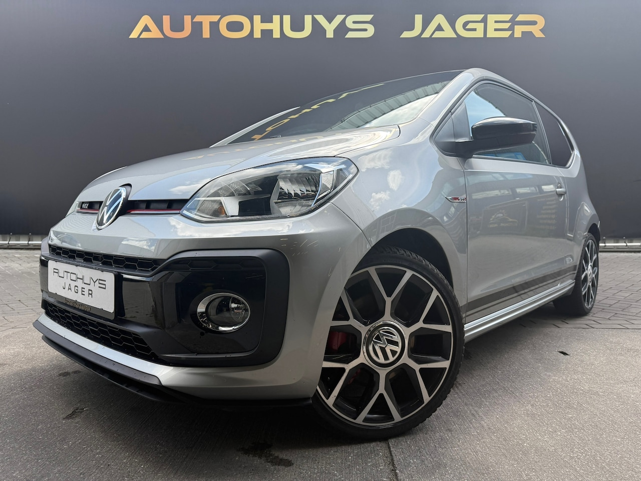 Volkswagen Up! - 1.0 TSI GTI|Beats|Zwartdakje| - AutoWereld.nl