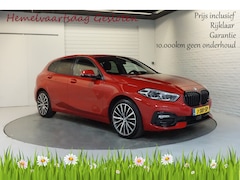 BMW 1-serie - 118i Apple Carplay | Half Leder | Sportline | Live Cockpit