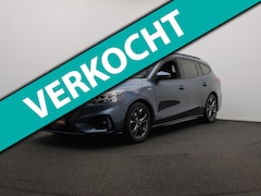Ford Focus Wagon - 1.0 EcoBoost *ST Line* Pano/dak Elektrische/Trekhaak 1e Eigenaar