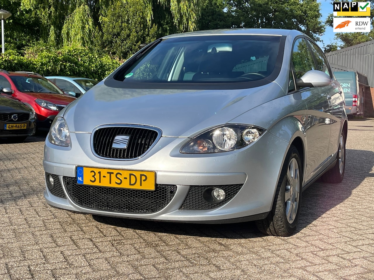 Seat Toledo - 2.0 FSI Stylance 2.0 FSI Stylance, APK, AIRCO, P SENSOR, CRUISE CONTROL - AutoWereld.nl