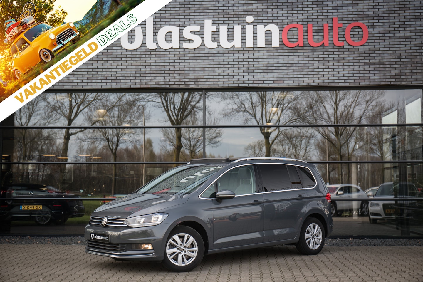 Volkswagen Touran - 1.5 TSI Highline 7p 1.5 TSI Highline 7p , Pano dak, Trekhaak, Adap. cruise, - AutoWereld.nl