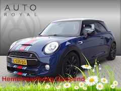 MINI Cooper S - 2.0 Chili Serious Business 6-Bak, Leder Sport Interieur, Xenon/Led, Navigatie, Multimedia,