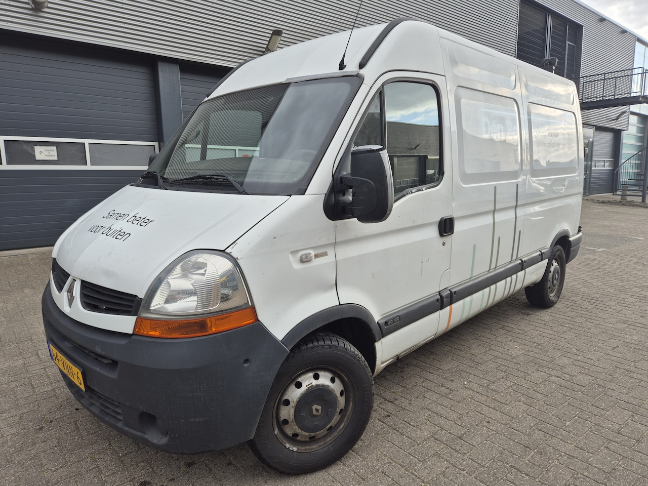 Renault Master - T35 2.5 dCi L2H2 160.000km nieuwe distributiesnaar apk trekhaak zwaailamp - AutoWereld.nl