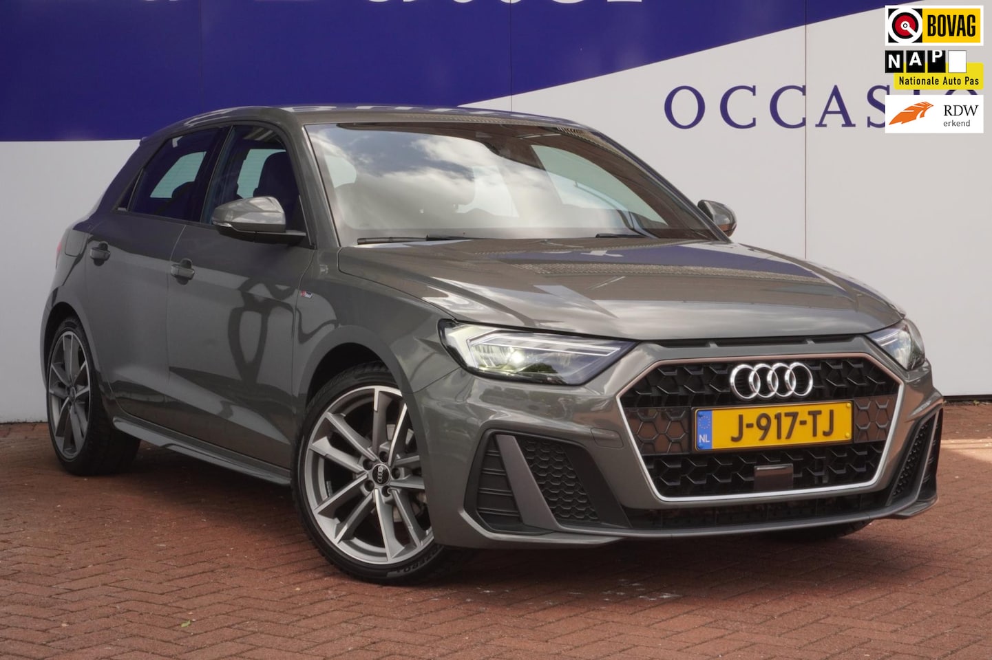 Audi A1 Sportback - 30 TFSI Pro Line 3X S line+vitrual+leder+Navigatie+ecc+Keyless+stoel-verw+18"lmv+Parkeer-H - AutoWereld.nl