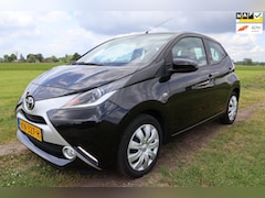 Toyota Aygo - 1.0 VVT-i x-play|Airco|Parkeercamera|Bluetooth|NAP