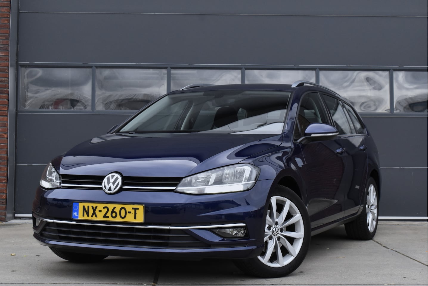 Volkswagen Golf Variant - 1.0 TSI Highline 7 p Carplay - Virtual Cockpit - Navi - Pdc - NAP - AutoWereld.nl