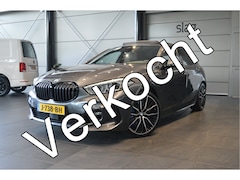 BMW 1-serie - 118i M-Sport navi leer pano camera cruise 19 inch 140 pk