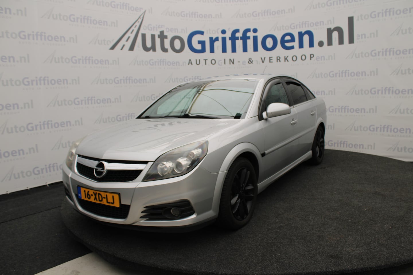 Opel Vectra GTS - 2.2-16V Sport nette hatchback met trekhaak - AutoWereld.nl