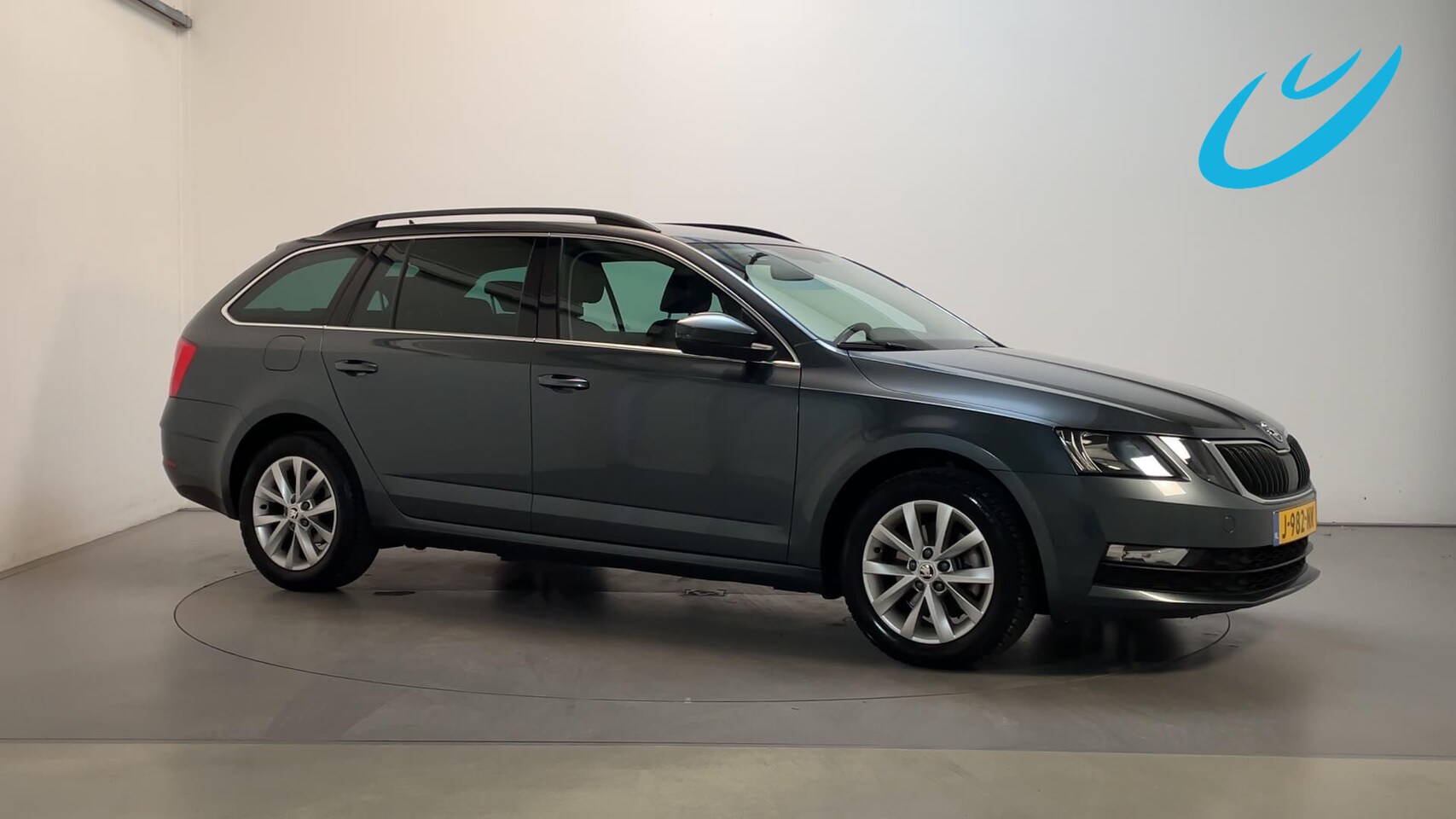 Skoda Octavia Combi - 1.0 TSI 116pk Greentech Business Edition Leder-Stof Stoelverwarming Navigatie DAB+ - AutoWereld.nl