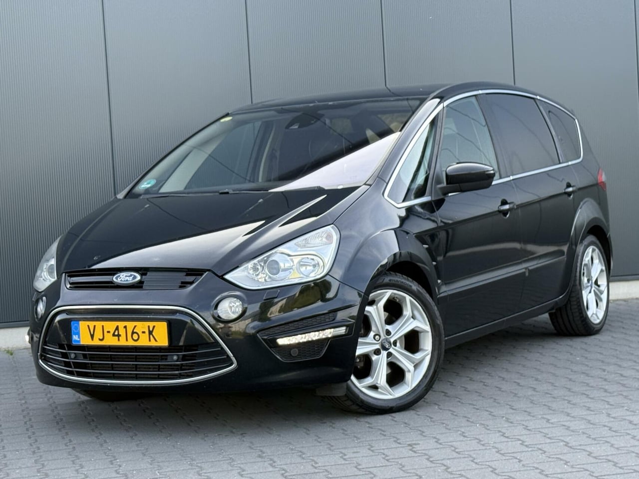 Ford S-Max - 2.2 TDCI Individual Grijs Kenteken - Leder - Pano - Automaat - Zeer Volle Auto - AutoWereld.nl