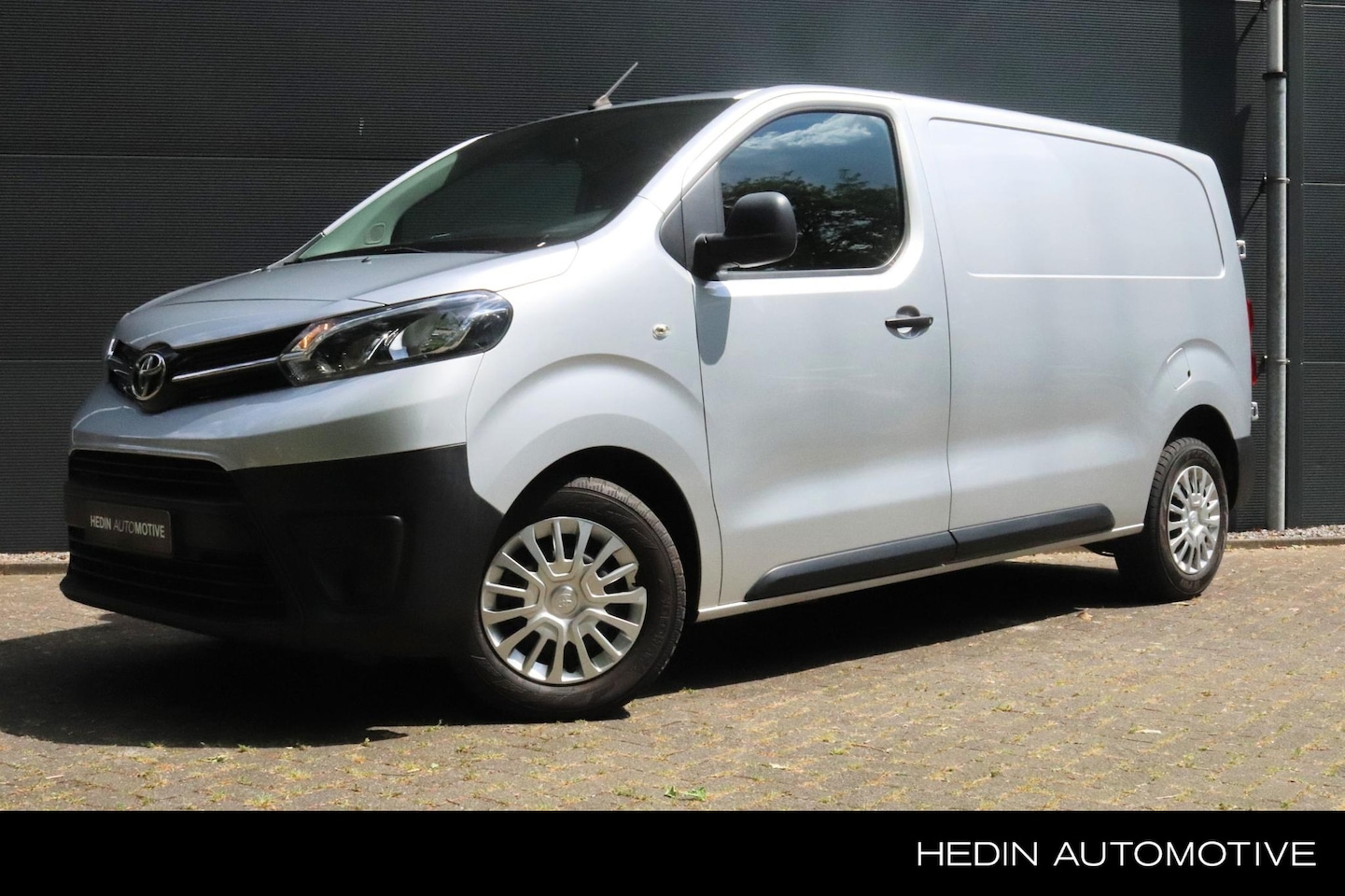 Toyota ProAce Worker - 2.0 D-4D Navigator 2.0 D-4D Navigator - AutoWereld.nl