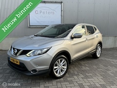 Nissan Qashqai - 1.2 Premier Edition 2014 / Camera / Keyless / Panoramadak / Trekhaak / Dealeronderhouden /