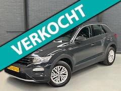 Volkswagen T-Roc - 1.0 TSI (110 pk) Style - stoelverwarming - Apple CarPlay - Android Auto
