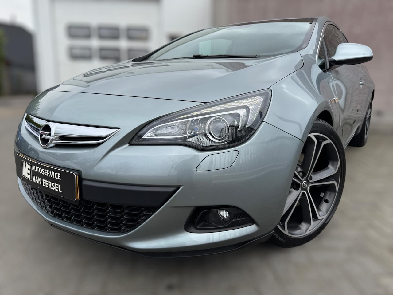 Opel Astra GTC - 1.6 Turbo Sport NL AUTO MET NAP / AFN. TREKHAAK / PDC / CRUISE / NAVI / STOELVERW. / ECC / - AutoWereld.nl