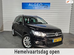 Volkswagen Tiguan - 2.0 TSI Sport&Style 4Motion / Panorama / LED