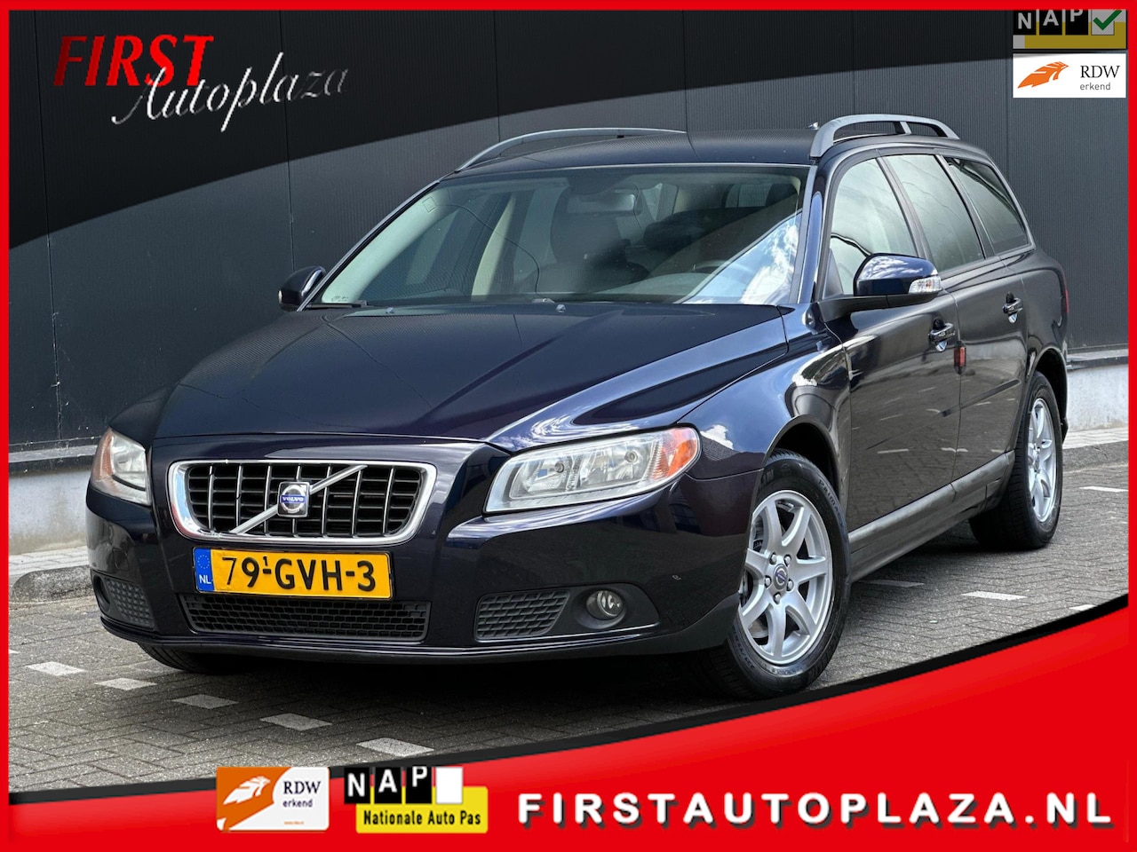 Volvo V70 - 2.5T Kinetic AUTOMAAT LEDER/CRUISE/AIRCO/ISOFIX | NETTE AUTO ! - AutoWereld.nl