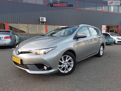 Toyota Auris Touring Sports - 1.8 Hybrid Executive