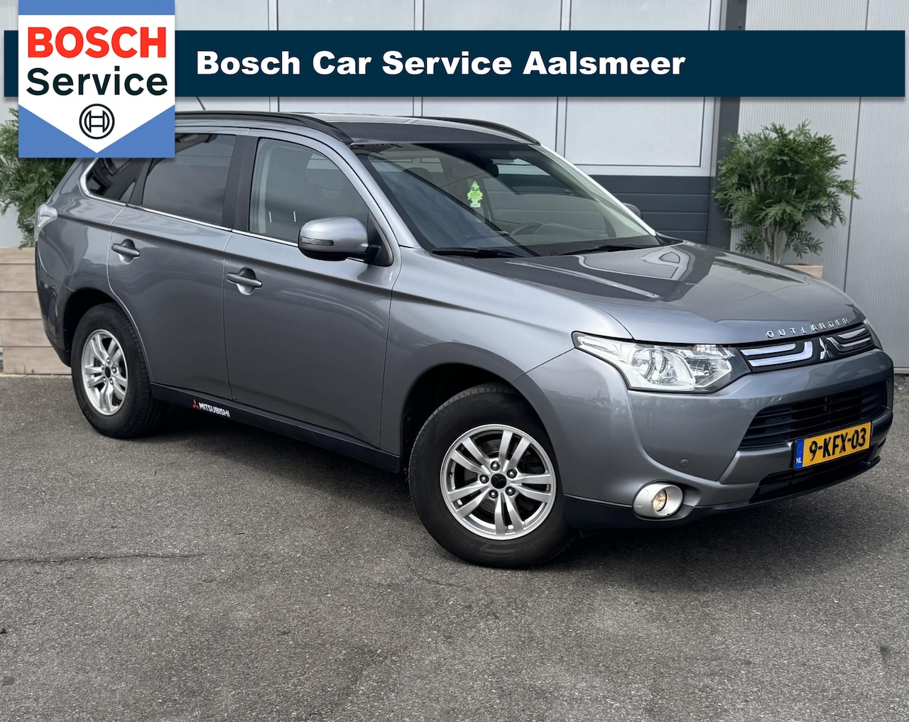 Mitsubishi Outlander - 2.0 Intense / AIRCO / APK / CRUISE / - AutoWereld.nl