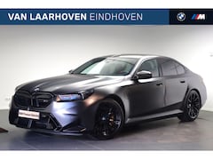 BMW M5 - 5 Serie Automaat / M Drive Professional / Trekhaak / M Multifunctionele Stoelen / Parking