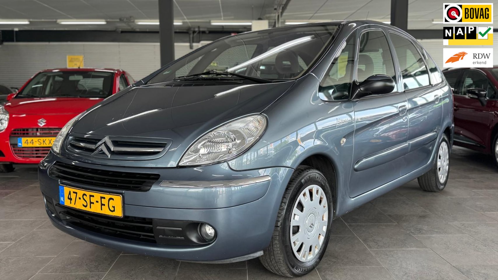 Citroën Xsara Picasso - 1.6i Attraction clima cruise controle elektrische pakket parkeersensoren parrot - AutoWereld.nl