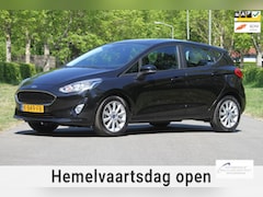 Ford Fiesta - 1.0 EcoBoost 95pk Connected / Naviagtie / Parkeersensoren voor én achter / Sportvelgen / C