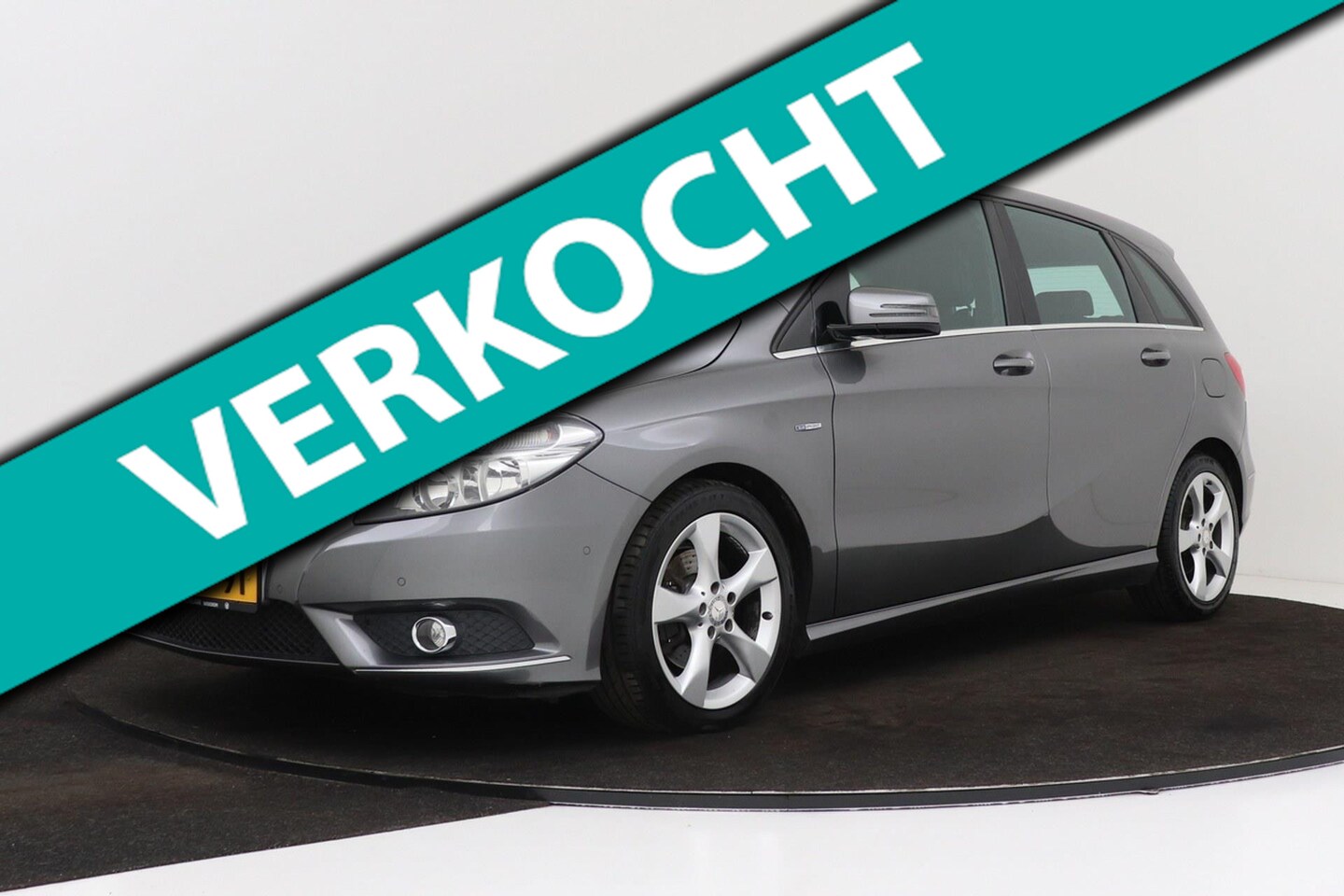 Mercedes-Benz B-klasse - 180 Ambition | Trekhaak | Volledig Ond. | Navigatie | Stoelverwarming | Cruise Control | - AutoWereld.nl